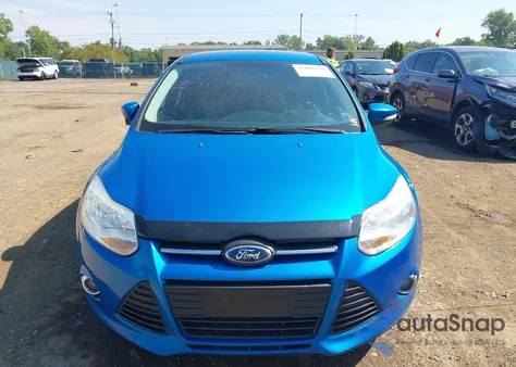 2014 Ford Focus Se z USA, uszkodzony, nr VIN 1FADP3F23EL344523